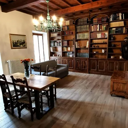 Apartment Casa Remo - Dolce Nella Piazza Di Greve *